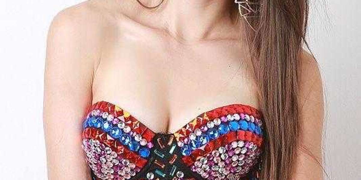 Roshni Escorts In Lahore 0307 1404444